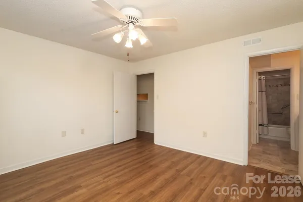 $1,600 | 4912 Sardis Road, Unit F, Charlotte, NC 28270