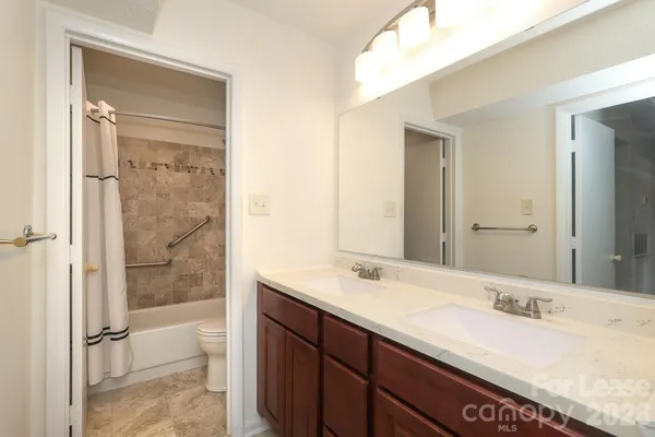 $1,600 | 4912 Sardis Road, Unit F, Charlotte, NC 28270