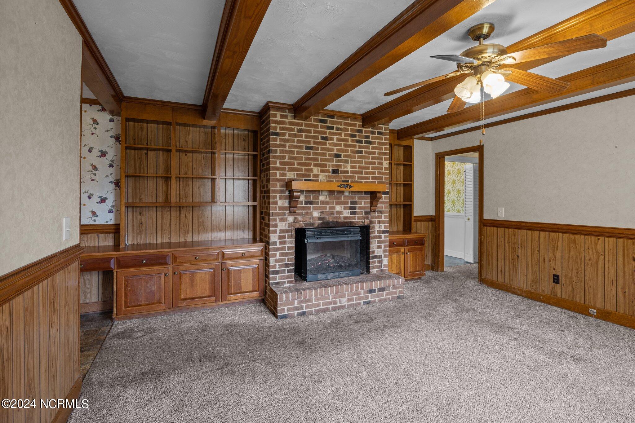 1041 Oakview Road Williamston, NC 27892 - Photo 19 of 42 19-web-or-mls-470A7437