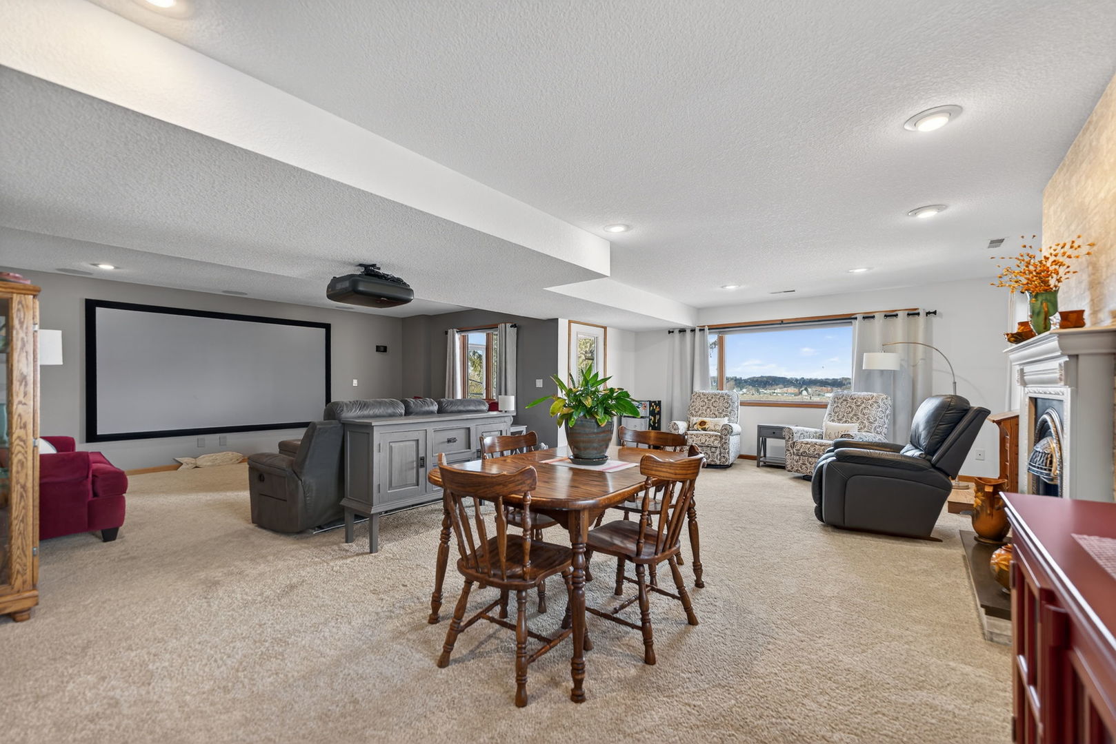 124 5th Street Fulton, IL 61252 - Photo 24 of 45 a view of a dining room with furniture