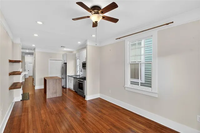 $2,400 | 4725 Laurel Street, New Orleans, LA 70115