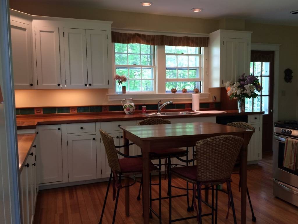 8 Smith Road Hanover, NH 03755 - Photo 2 of 6