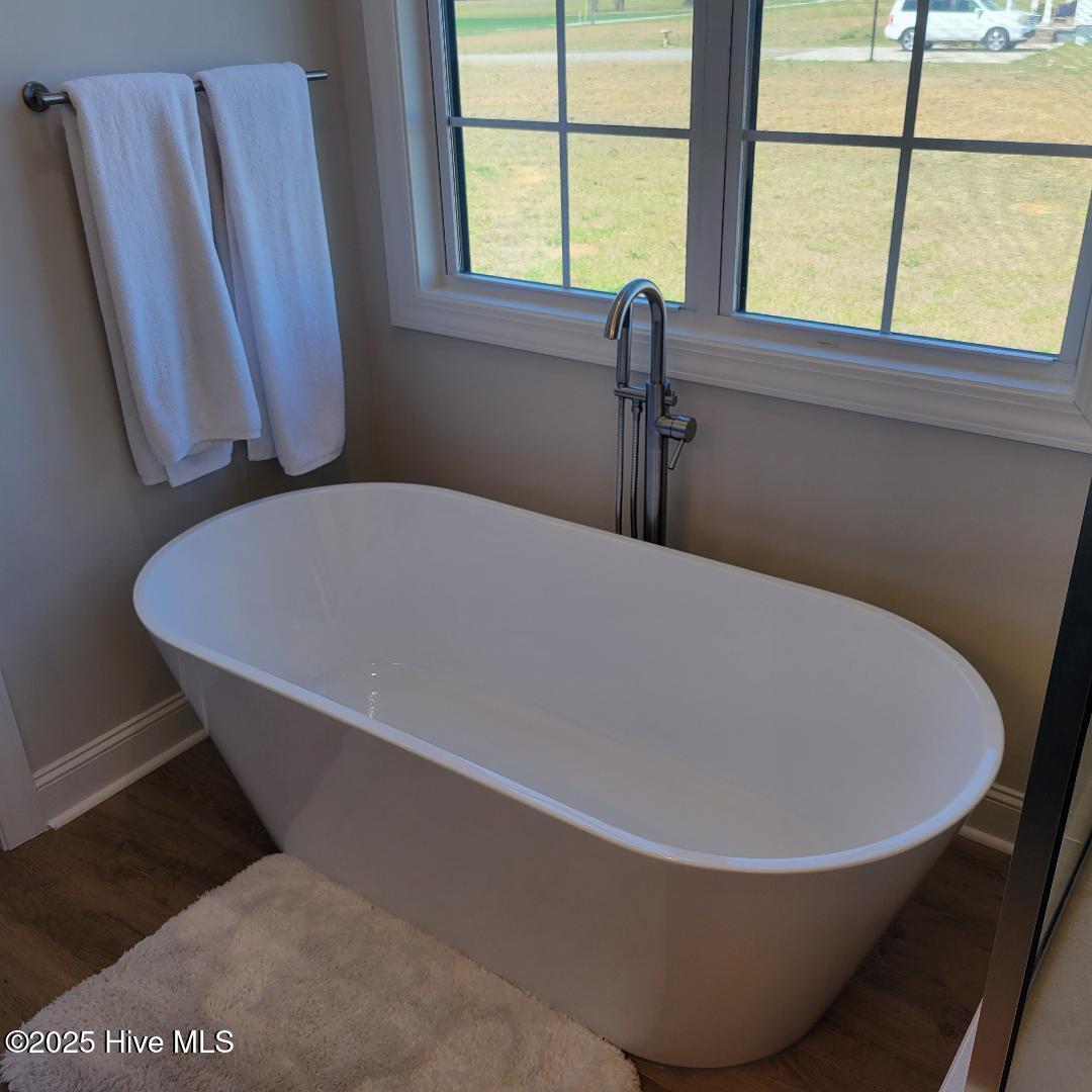 4450 Sheppard Mill Road Robersonville, NC 27871 - Photo 21 of 43 4450 soaker tub