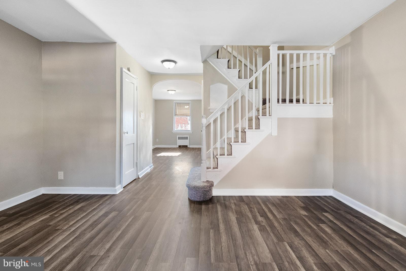 7138 Pine Street Upper Darby, PA 19082 - Photo 4 of 21