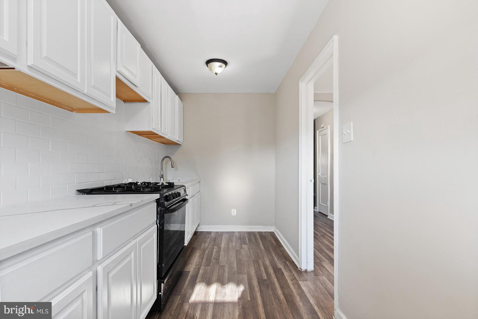 7138 Pine Street Upper Darby, PA 19082 - Photo 9 of 21