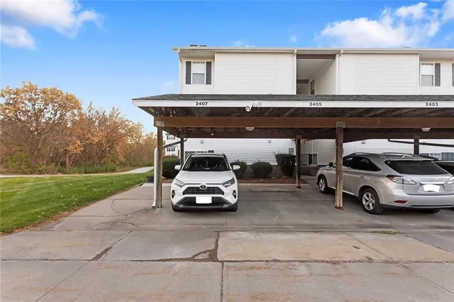 $169,000 | 2407 Northeast 68th Street, Gladstone, MO 64118