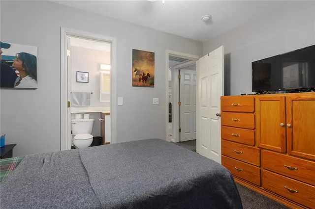 $169,000 | 2407 Northeast 68th Street, Gladstone, MO 64118