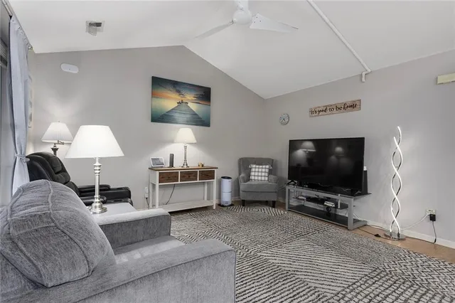 $169,000 | 2407 Northeast 68th Street, Gladstone, MO 64118