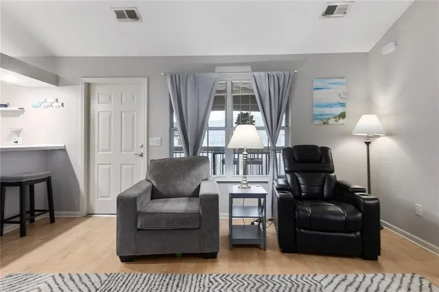 $169,000 | 2407 Northeast 68th Street, Gladstone, MO 64118