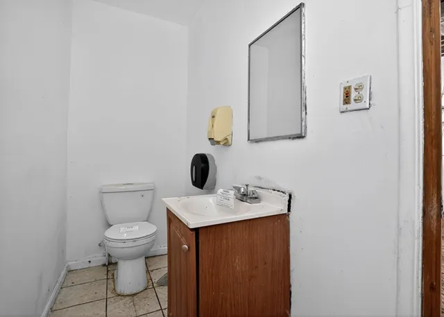 $109,500 | 1114 West 51st Street, Chicago, IL 60609