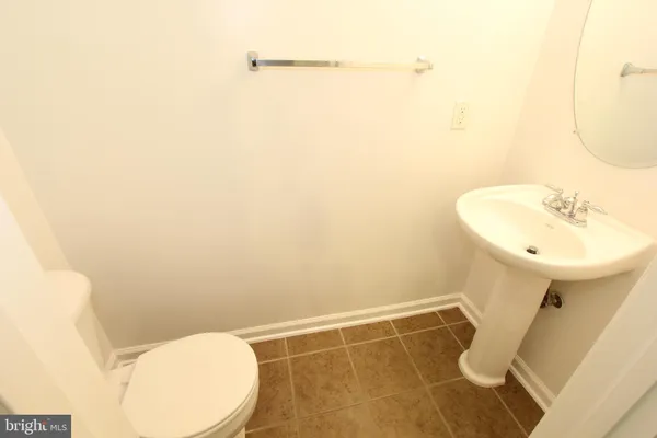 $2,800 | 4464 Beacon Grove Circle, Unit 602A, Fairfax, VA 22033