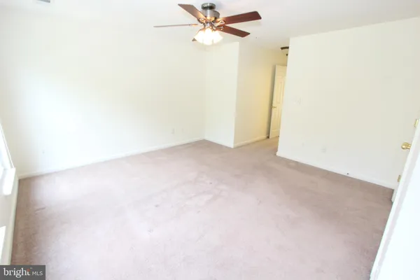 $2,800 | 4464 Beacon Grove Circle, Unit 602A, Fairfax, VA 22033