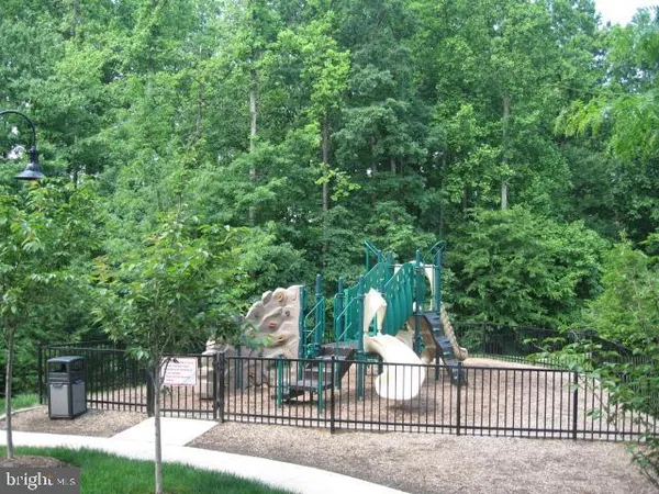 $2,800 | 4464 Beacon Grove Circle, Unit 602A, Fairfax, VA 22033