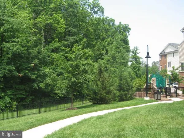 $2,800 | 4464 Beacon Grove Circle, Unit 602A, Fairfax, VA 22033