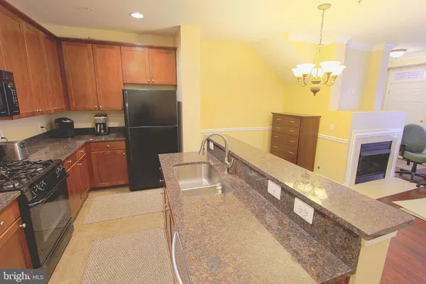 $2,800 | 4464 Beacon Grove Circle, Unit 602A, Fairfax, VA 22033