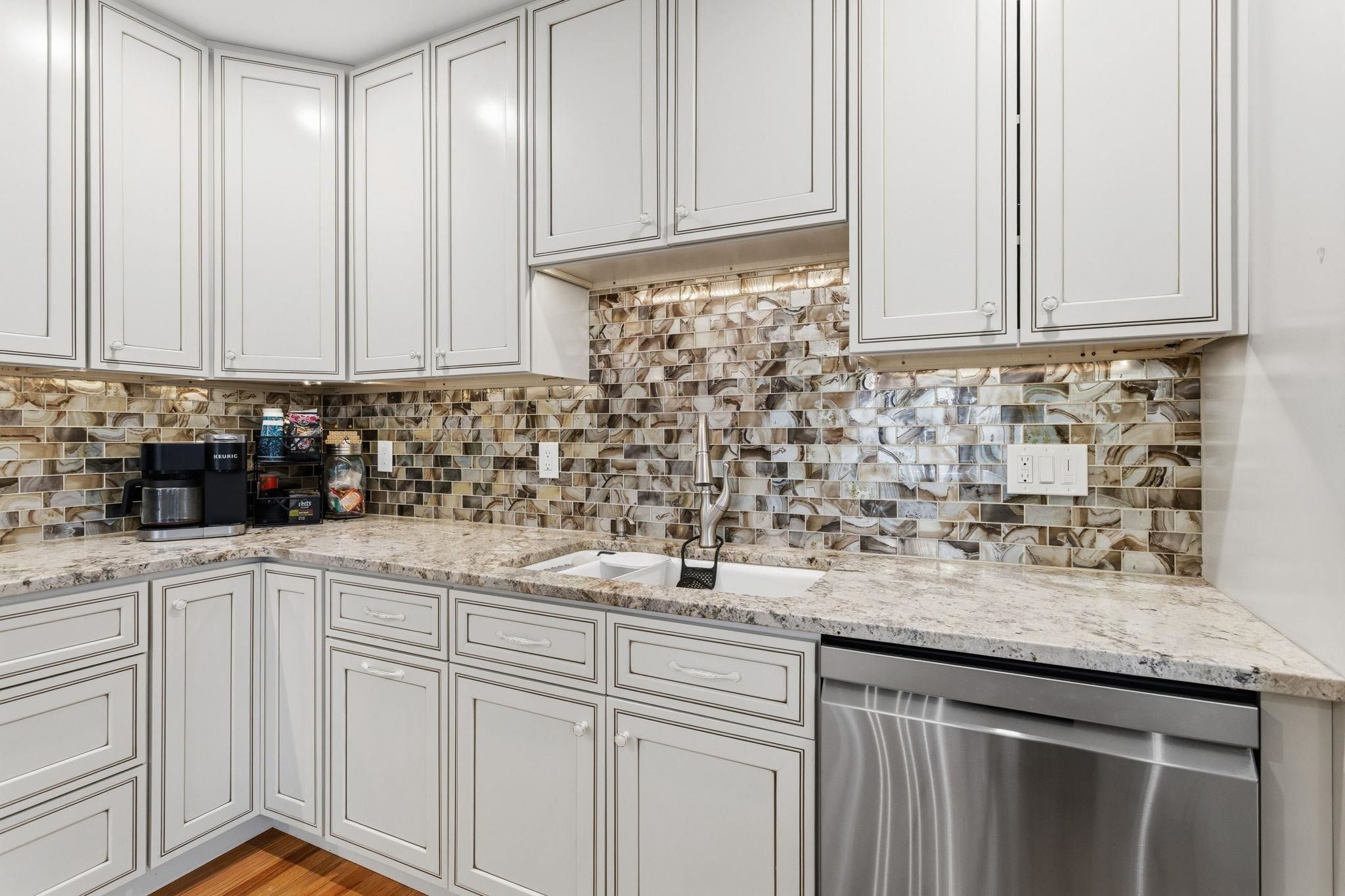 33 Sable Way, Unit 2 Manchester, NH 03102 - Photo 15 of 60