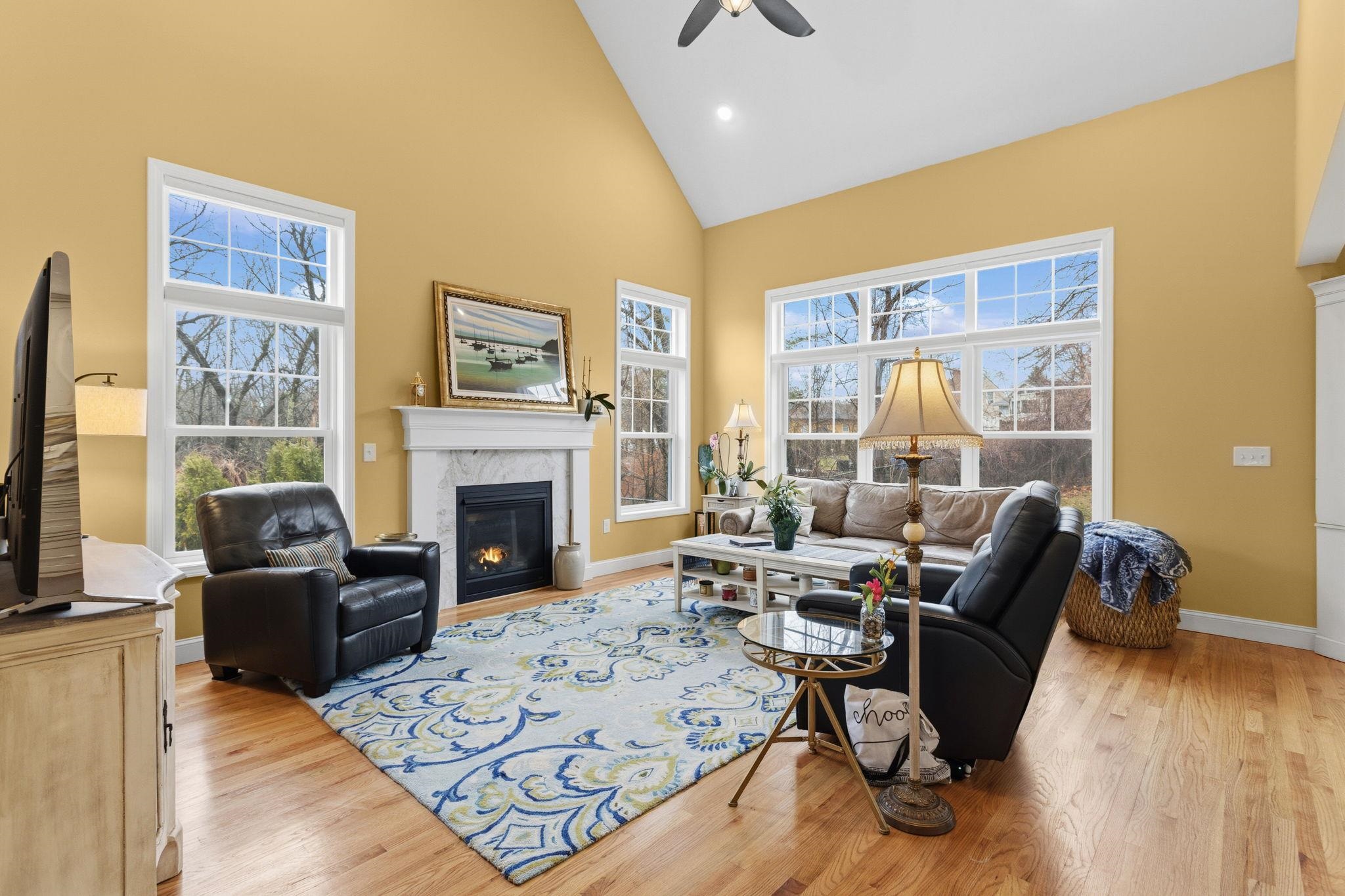 33 Sable Way, Unit 2 Manchester, NH 03102 - Photo 5 of 60