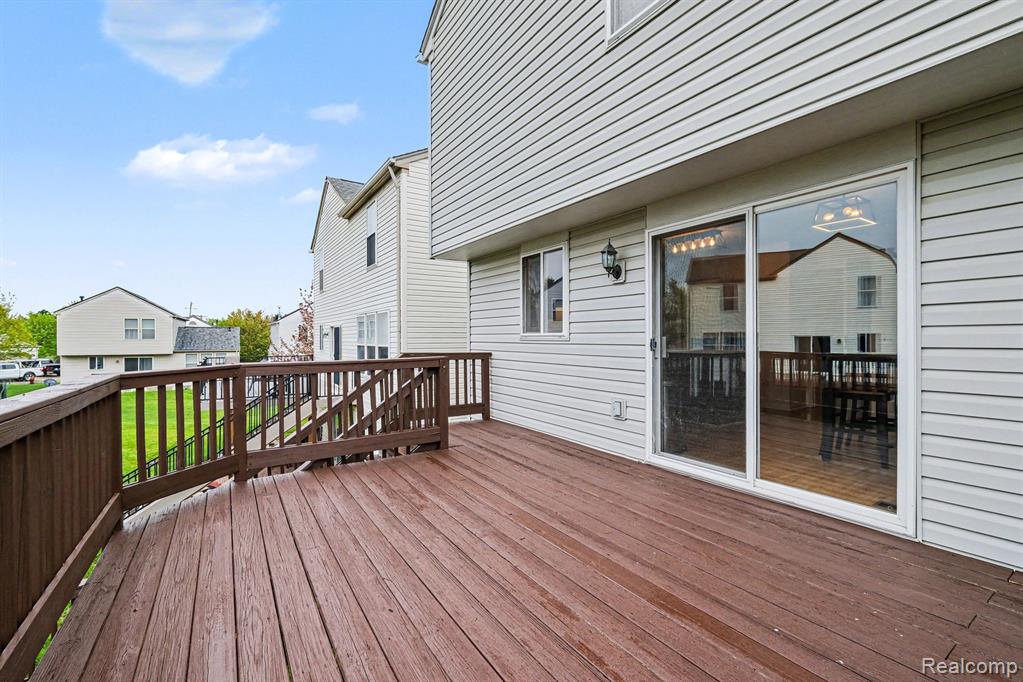 10068 Scenic Ridge Boulevard Holly, MI 48442 - Photo 19 of 28