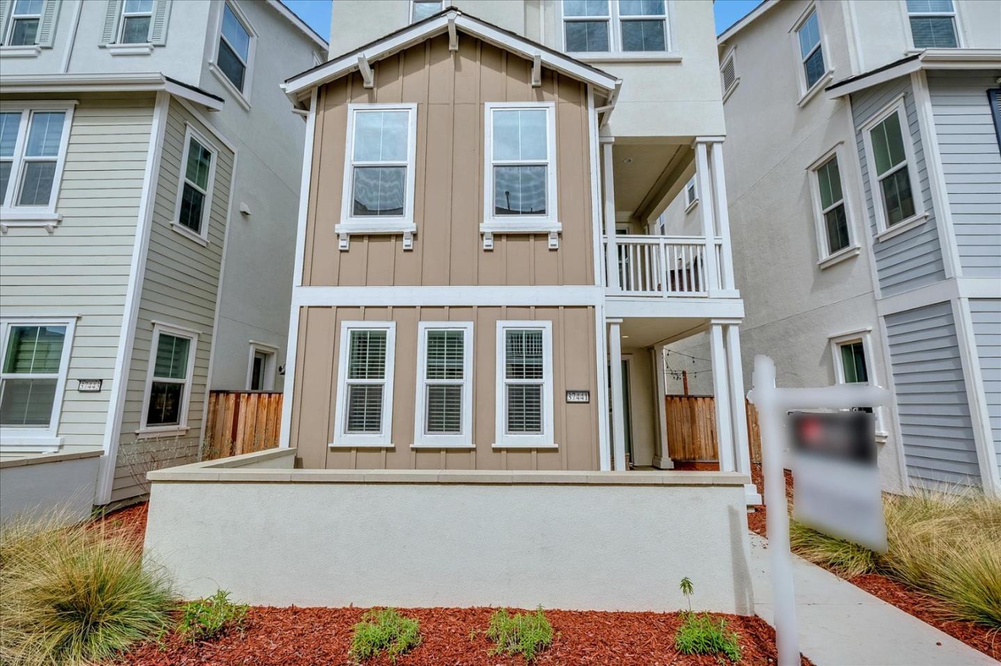 37441 Bay Crest Road Newark, CA 94560 - Photo 3 of 46 Gallery Image 3