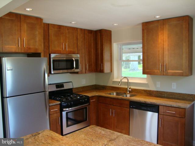 3517 Riviera Street Temple Hills, MD 20748 - Photo 6 of 9 Kitchen