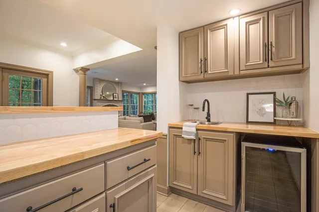 $1,650,000 | 1233 Ballybunion Court Southeast, Grand Rapids, MI 49546