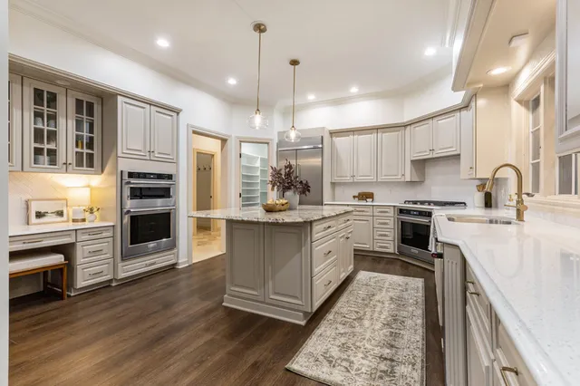 $1,650,000 | 1233 Ballybunion Court Southeast, Grand Rapids, MI 49546