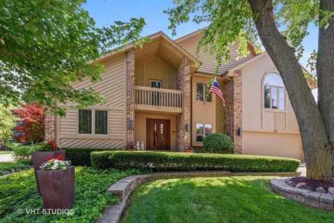 215 East Ryan Court, Arlington Heights, IL 60005