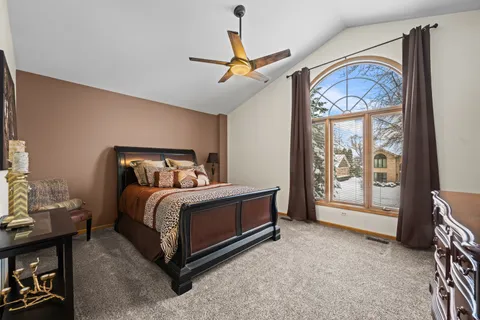 215 East Ryan Court, Arlington Heights, IL 60005