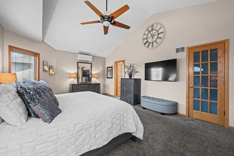 215 East Ryan Court, Arlington Heights, IL 60005