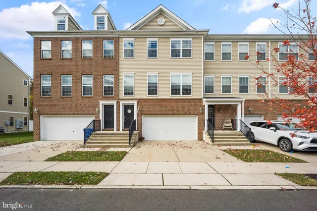 $379,900 | 151 Creekside Way, Burlington, NJ 08016