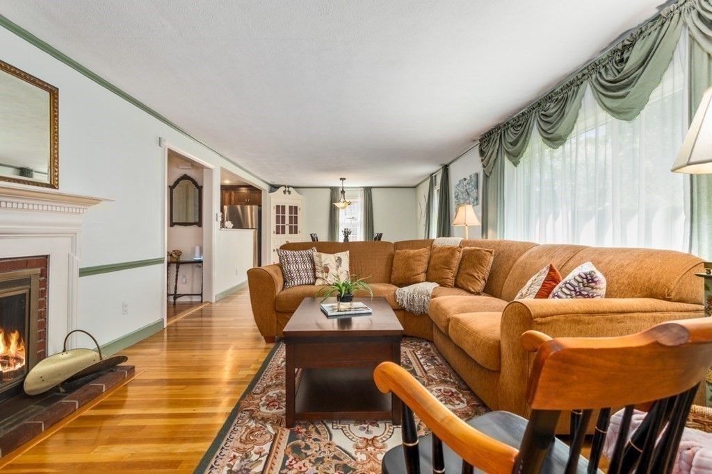 124 Prospect Street Reading, MA 01867 - Photo 13 of 37 Gallery Image 13