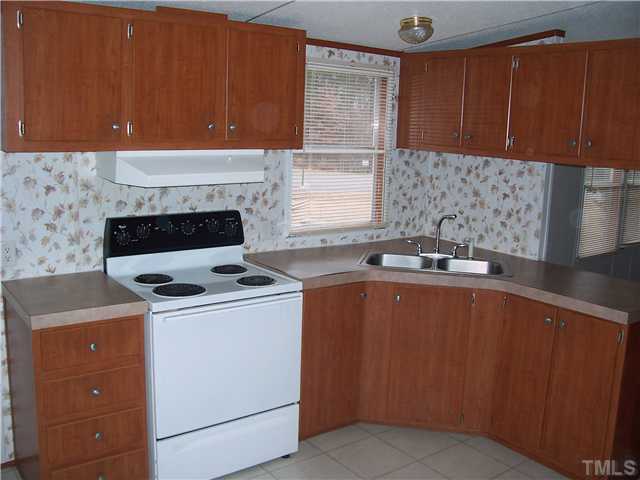 595 Oliver Loop Road Roxboro, NC 27574 - Photo 3 of 8