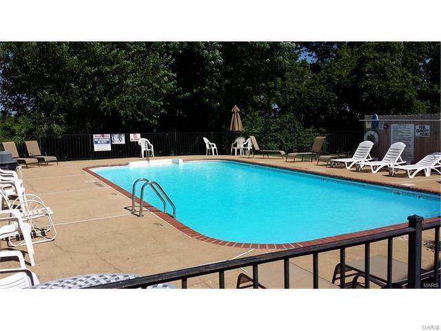 2327 Kratky Road, Unit C St. Louis, MO 63114 - Photo 9 of 10