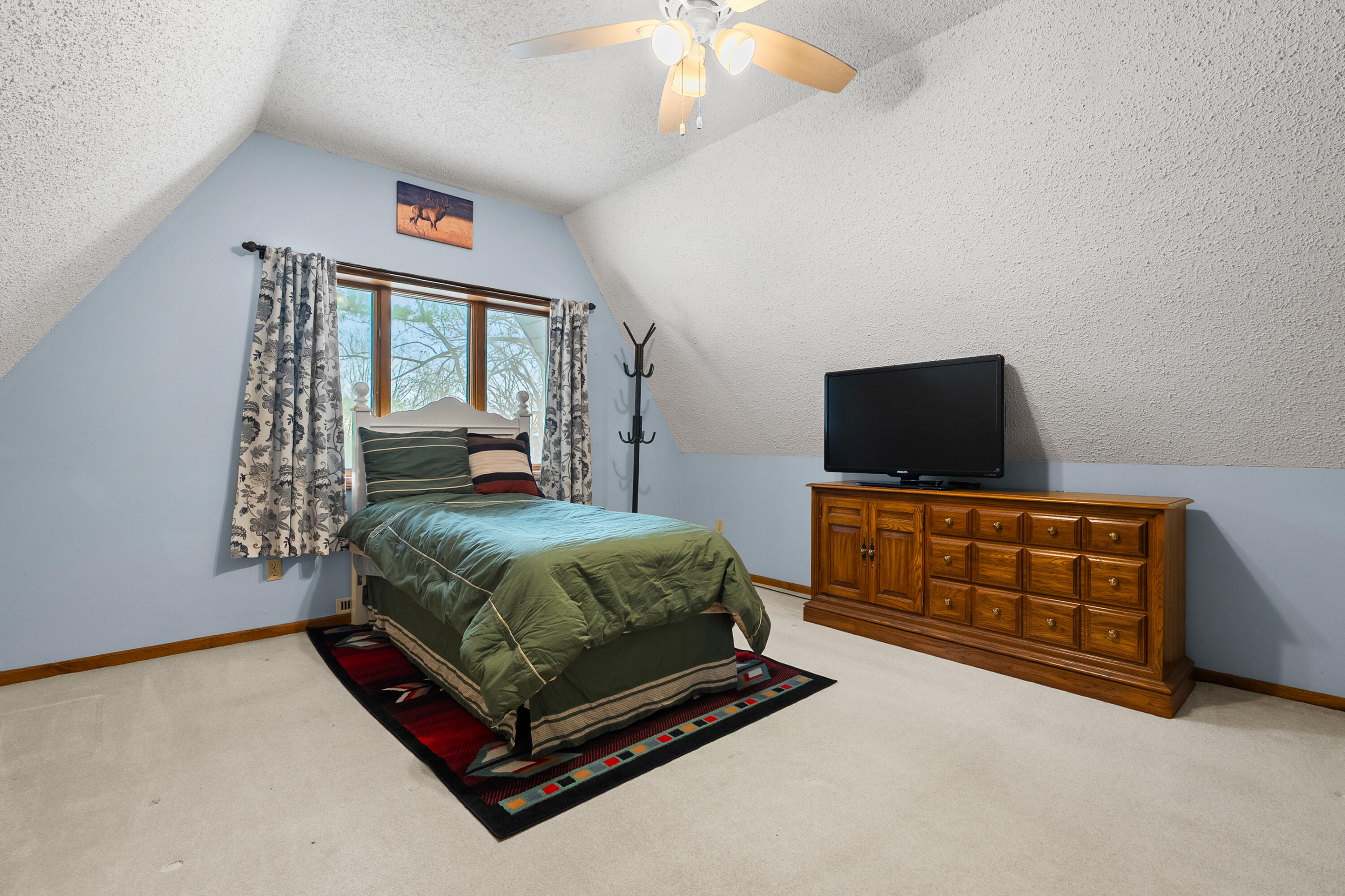 13950 Brady Road Bellevue, MI 49021 - Photo 16 of 49 Upper level 2nd bedroom