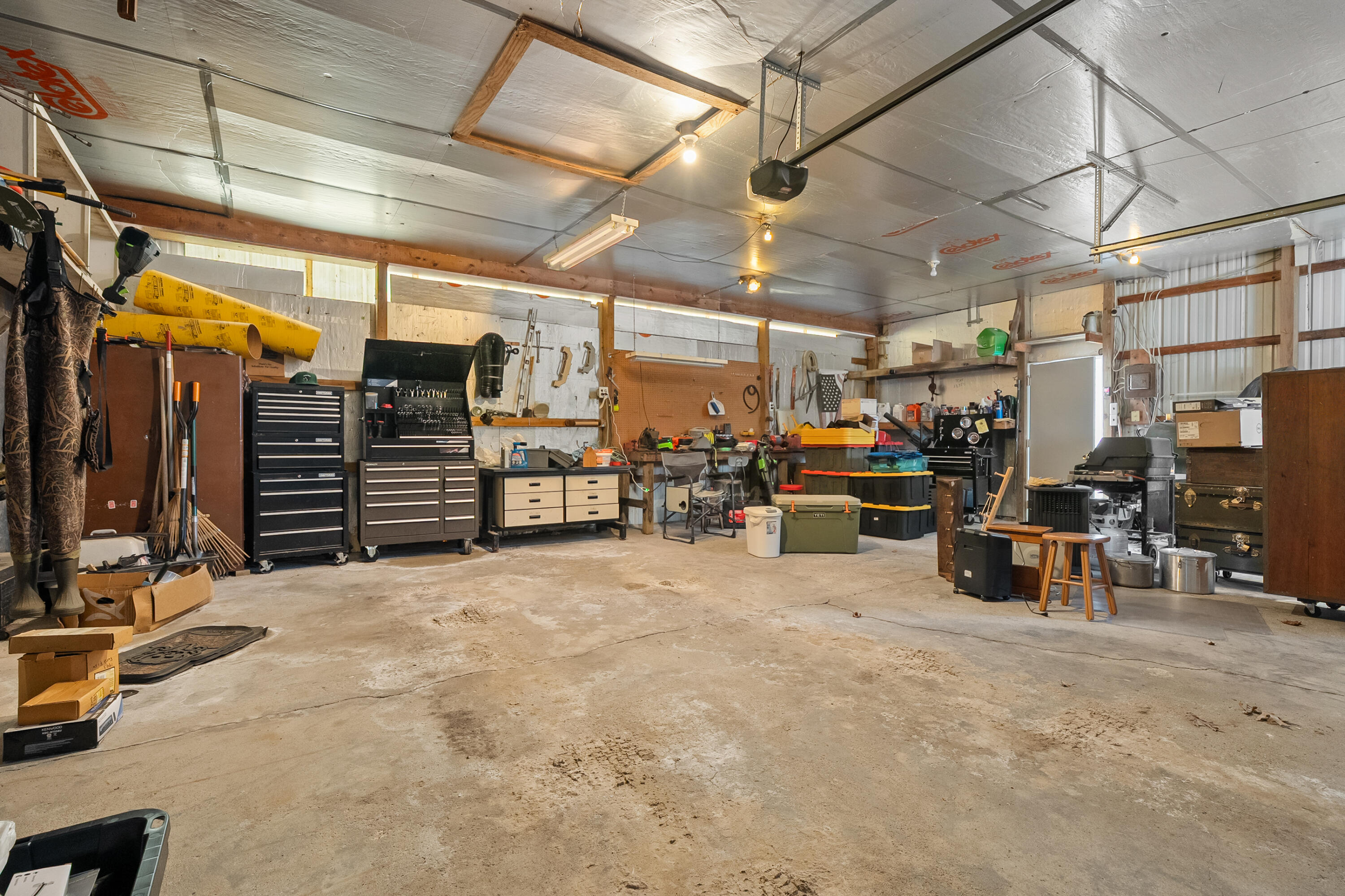 13950 Brady Road Bellevue, MI 49021 - Photo 28 of 49 Pole barn interior