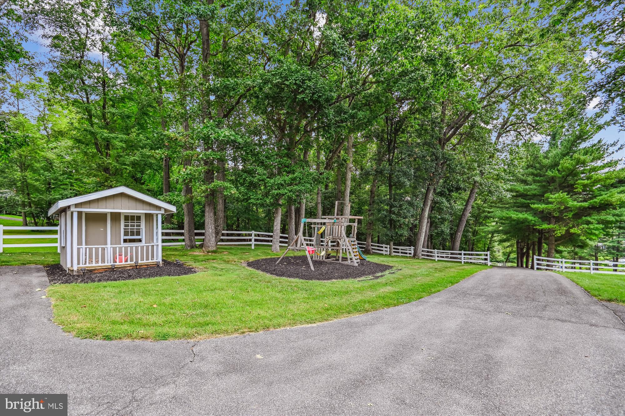 4162 Bill Moxley Road Mount Airy, MD 21771 - Photo 7 of 65 Driveway