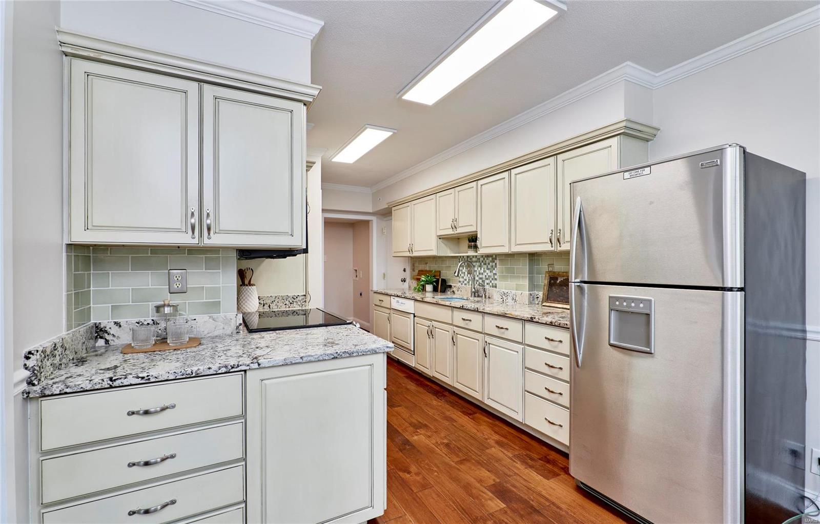 900 South Hanley Road, Unit 7A St. Louis, MO 63105 - Photo 20 of 50 Gallery Image 20