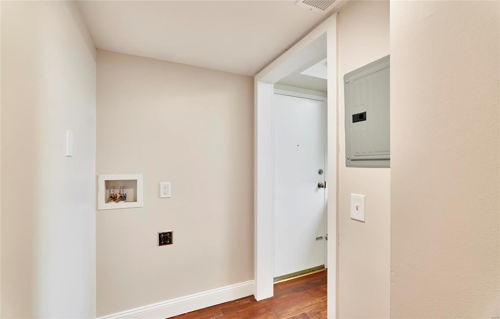 900 South Hanley Road, Unit 7A St. Louis, MO 63105 - Photo 27 of 50 Gallery Image 27