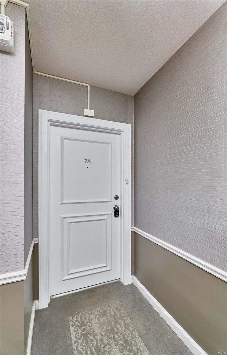 900 South Hanley Road, Unit 7A St. Louis, MO 63105 - Photo 9 of 50 Gallery Image 9