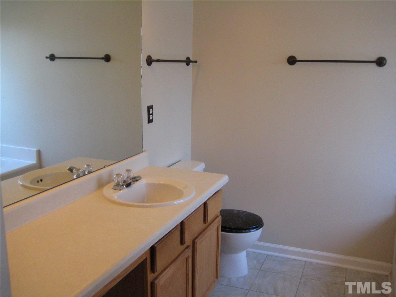 5915 Dowse Circle Raleigh, NC 27610 - Photo 9 of 11