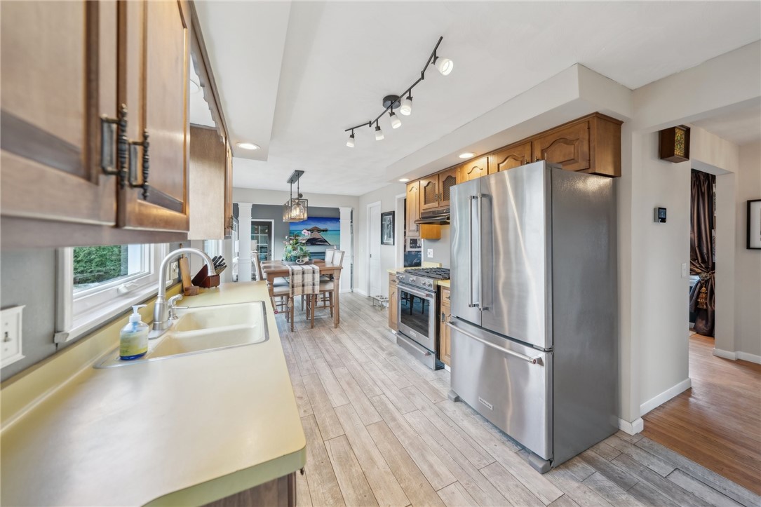 423 Wimbledon Road Irondequoit, NY 14617 - Photo 19 of 50