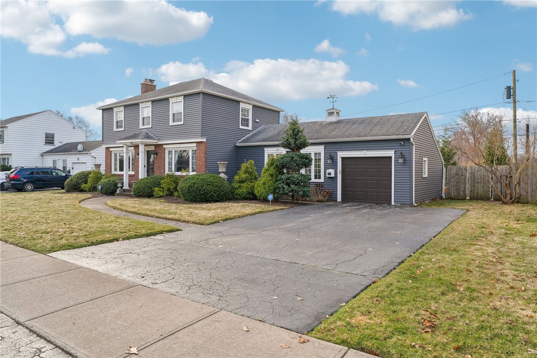 423 Wimbledon Road Irondequoit, NY 14617 - Photo 3 of 50