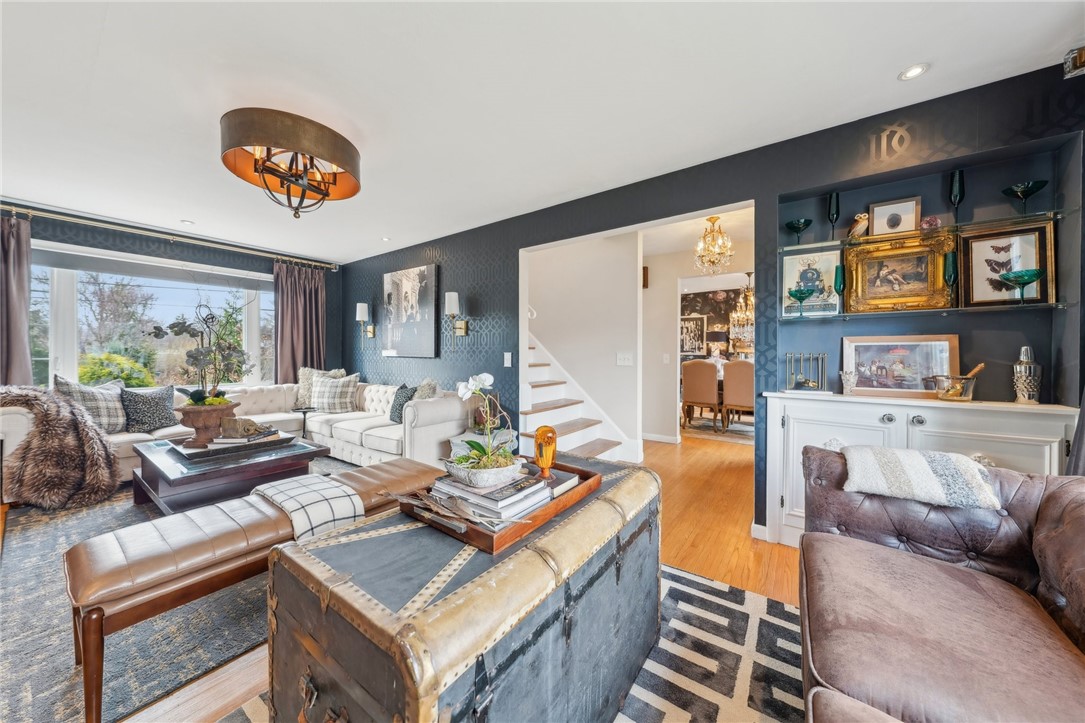 423 Wimbledon Road Irondequoit, NY 14617 - Photo 8 of 50