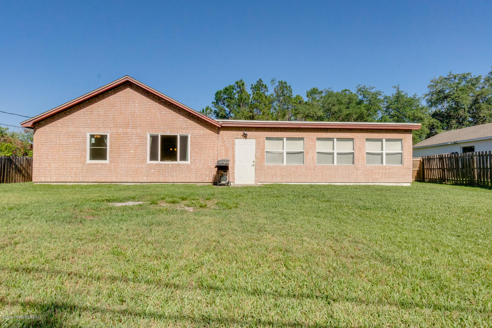 1544 Adview Road Southeast Palm Bay, FL 32909 - Photo 23 of 30 07_1544Adview00043_mls