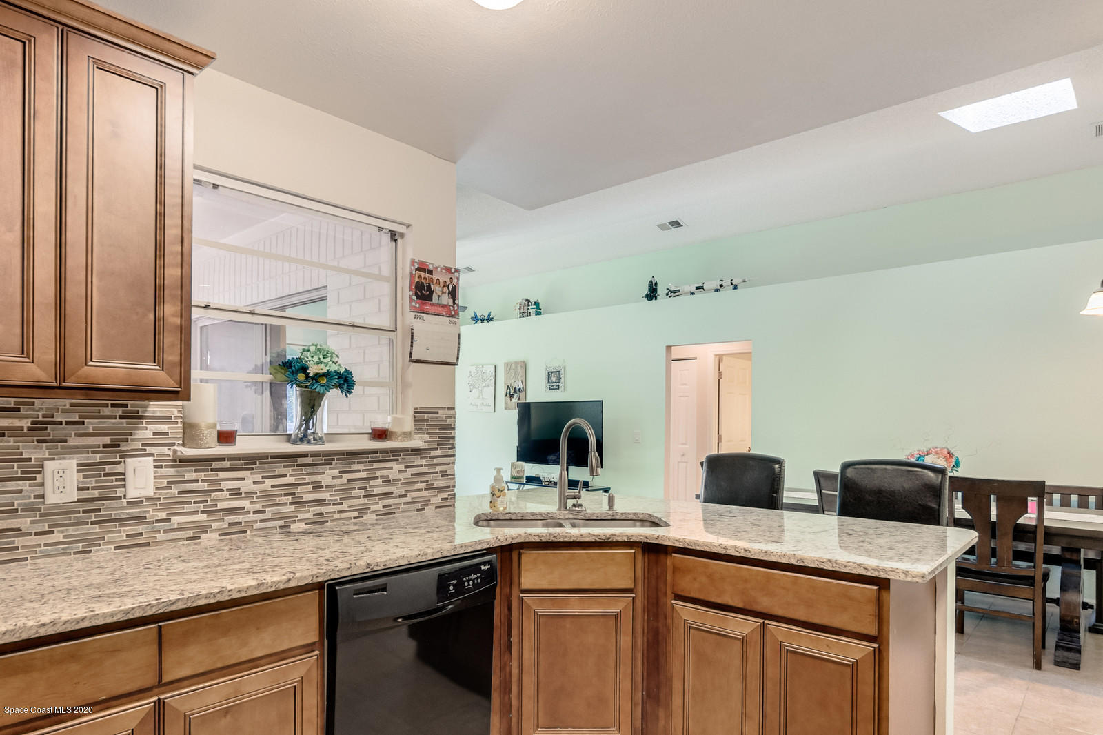 1544 Adview Road Southeast Palm Bay, FL 32909 - Photo 7 of 30 22_1544ADVIEW00142_mls