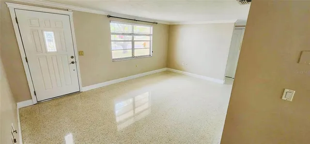 $2,000 | 68 Lake Shore Drive, Palm Harbor, FL 34684