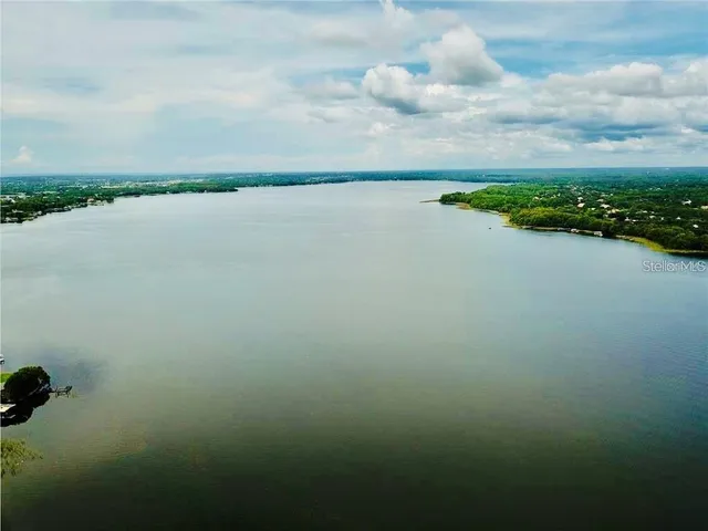 $2,000 | 68 Lake Shore Drive, Palm Harbor, FL 34684