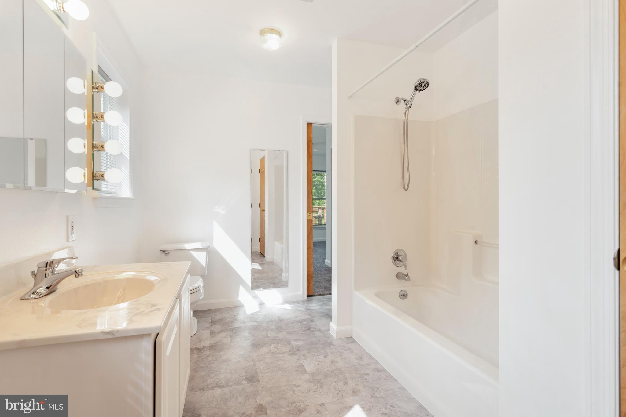 14 River Road Philadelphia, PA 19128 - Photo 23 of 35 Gallery Image 23