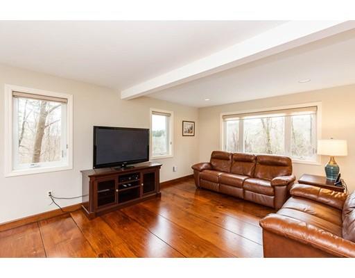22 Andrews Road Topsfield, MA 01983 - Photo 12 of 25 Gallery Image 12