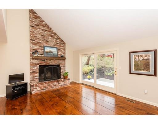 22 Andrews Road Topsfield, MA 01983 - Photo 5 of 25 Gallery Image 5